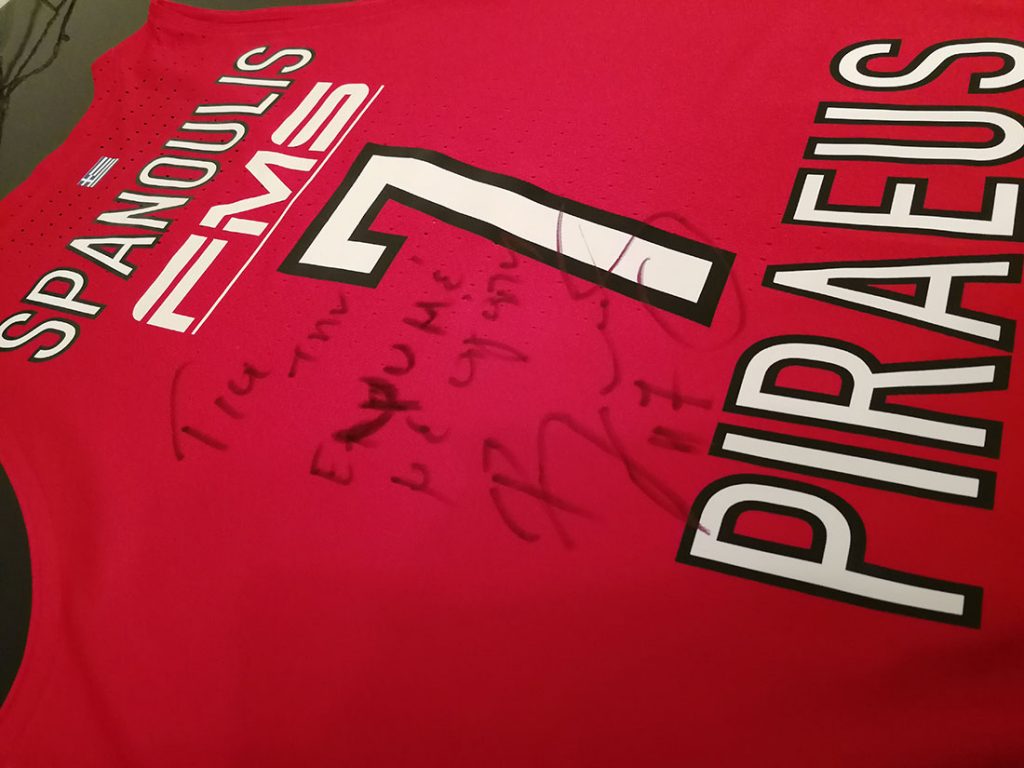 Η Ομάδα Δημοσιογραφίας της Ε.ΨΥ.ΜΕ με την Κ.Α.Ε ΟΛΥΜΠΙΑΚΟΣ