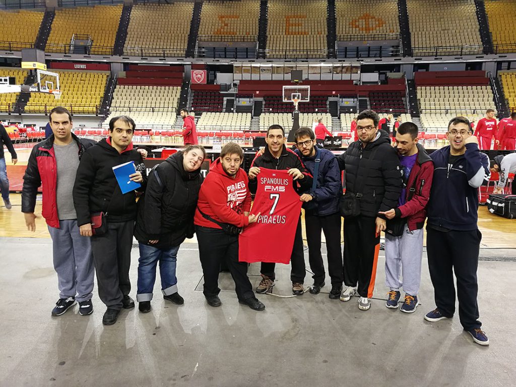 Η Ομάδα Δημοσιογραφίας της Ε.ΨΥ.ΜΕ με την Κ.Α.Ε ΟΛΥΜΠΙΑΚΟΣ